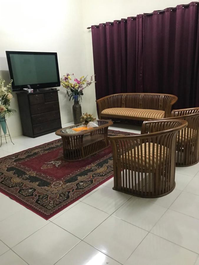 Hj Homestay Kuala Terengganu Bagian luar foto