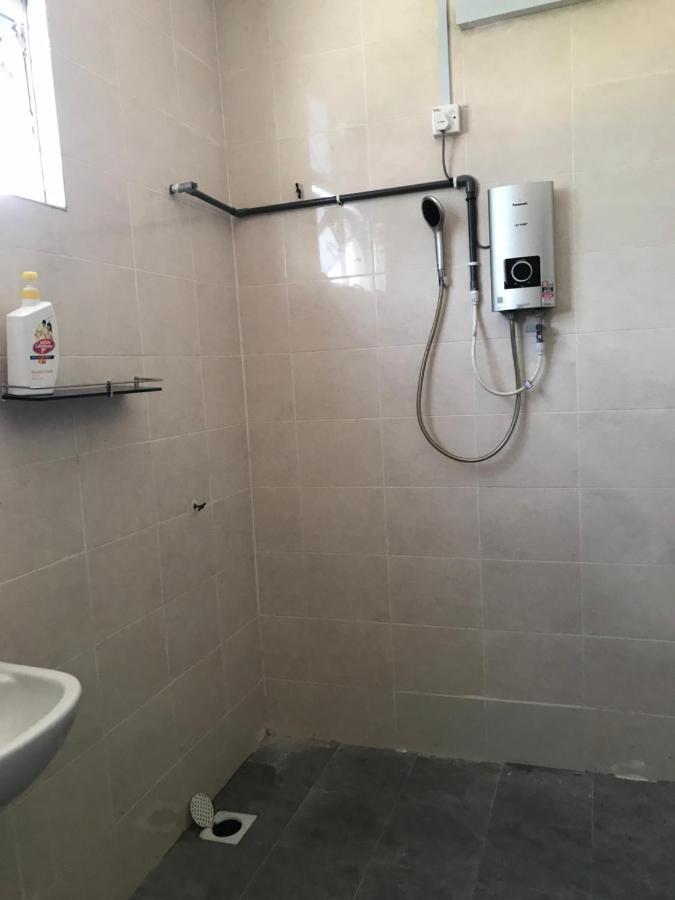 Hj Homestay Kuala Terengganu Bagian luar foto